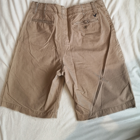3/$25⭐AE khaki shorts - Picture 6 of 6